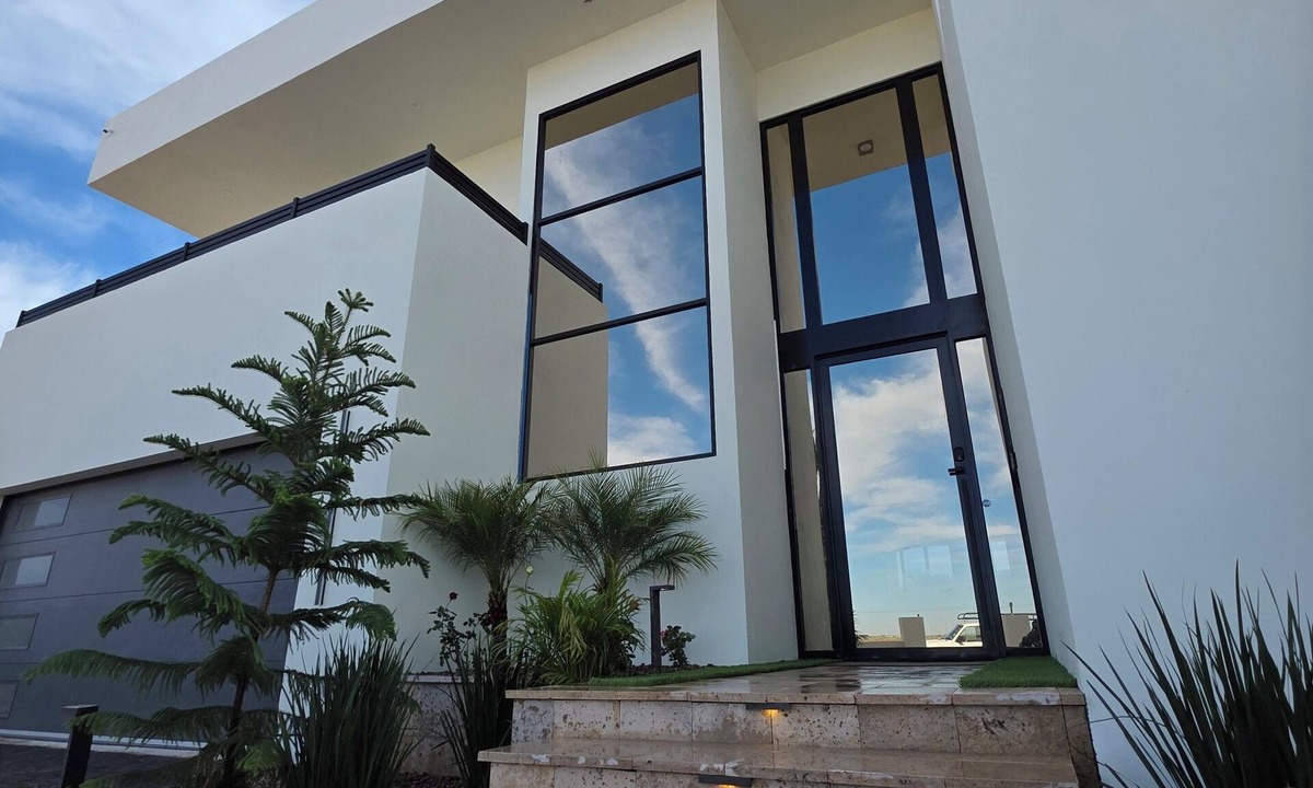 Las Conchas House | 2026 Bella Vista Beach Home