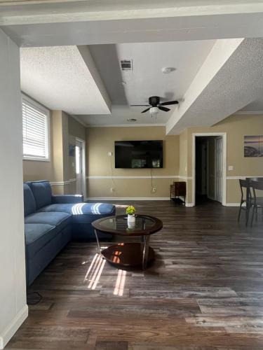 Dalton Apartment | 2BR private Duplex, quiet, central,remodeled