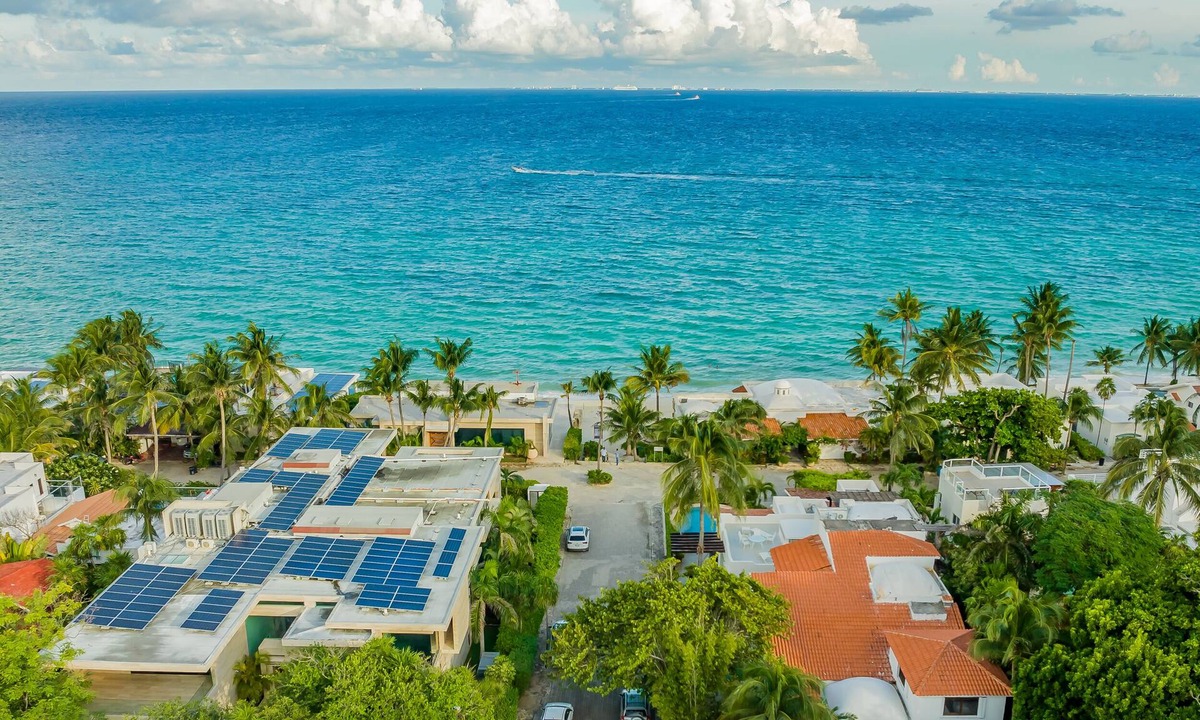 Playacar House | 8 beds. 8 baths. Sleeps 16-18 guests.nSide-by-Side Villas. Perfect for groups