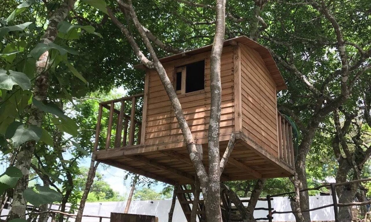 Berriozabal Cottage | A private country home away from the noise; with a pool and terrace, ideal for nudism