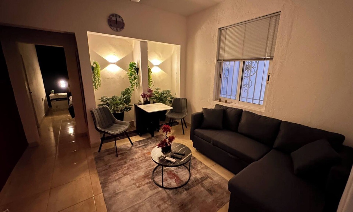 Benito Juarez Apartment | Alojamiento del Sol: A Cozy Corner in the City