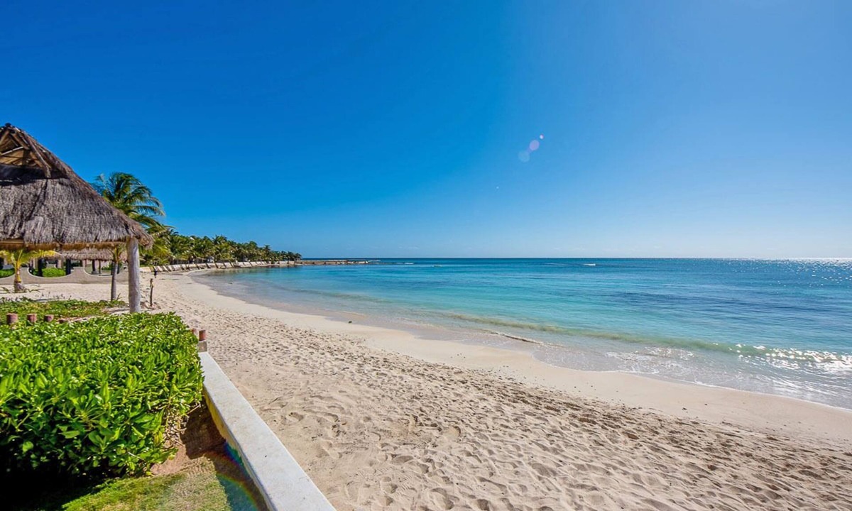 Villa Juarez Villa | Amazing Luxury Caribbean Retreat! Beach Front