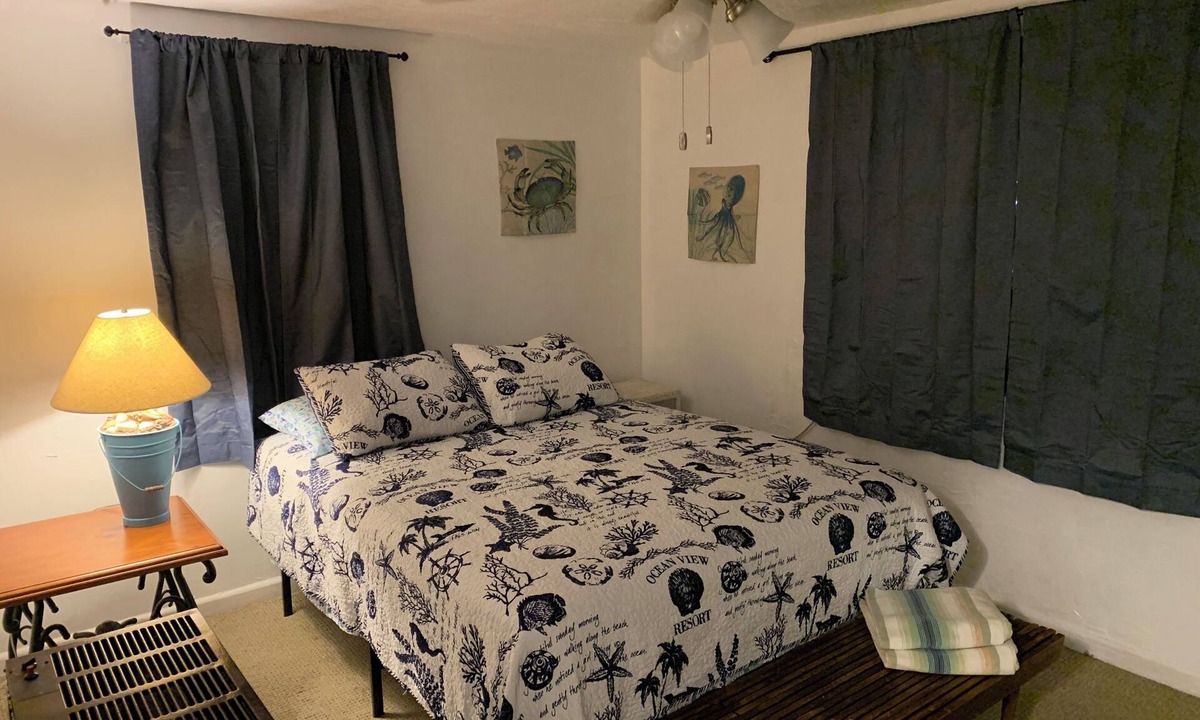Bayview Apartment | Beach Side Studio #2 - Pet Friendly, WiFi, Off-Street Parking, Large Smart TV