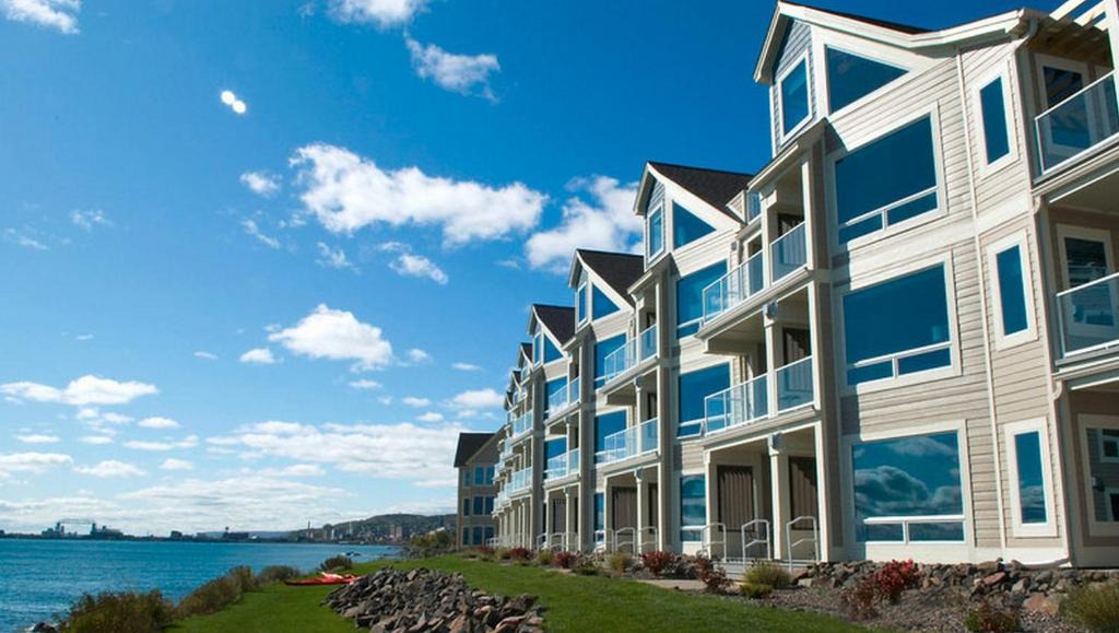Endion Resort | Beacon Pointe on Lake Superior