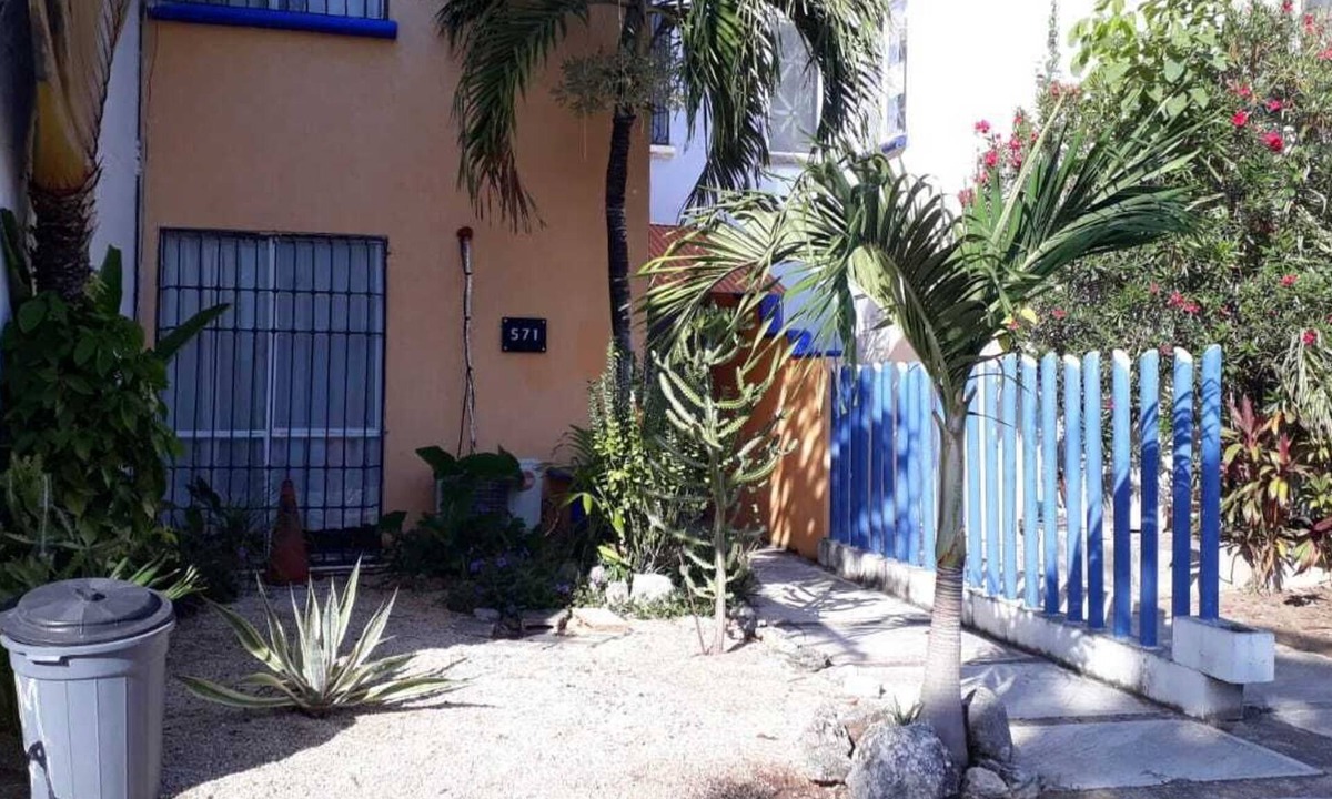 Villa Juarez House | Beautiful 3 bedrooms House, close to Xcalacoco beach in Playa del Carmen.
