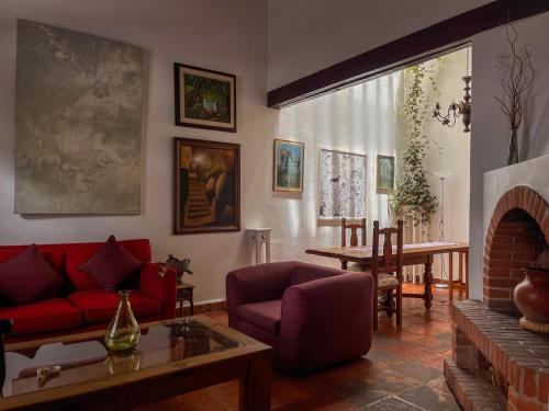 Coyoacan Villa | Beautiful and spacious Colonial Home, Mexico City