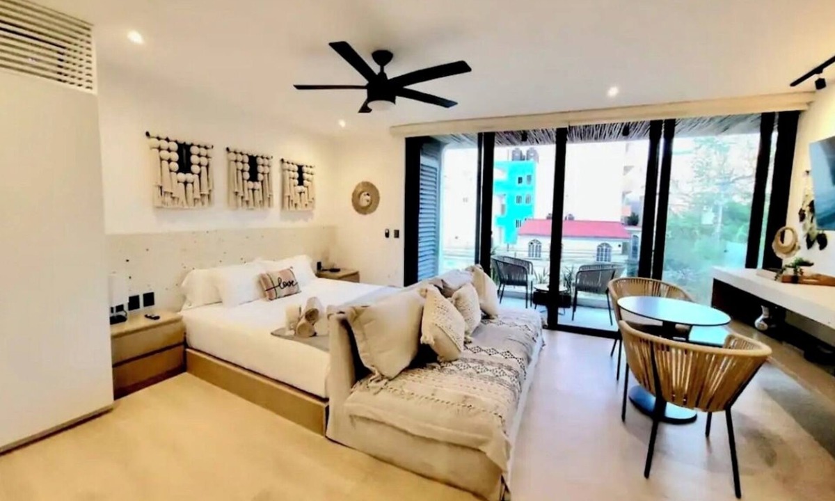 Luis Donaldo Colosio Apartment | Beautiful Studio with AC, WiFi, near to 5th. Avenue and public beach