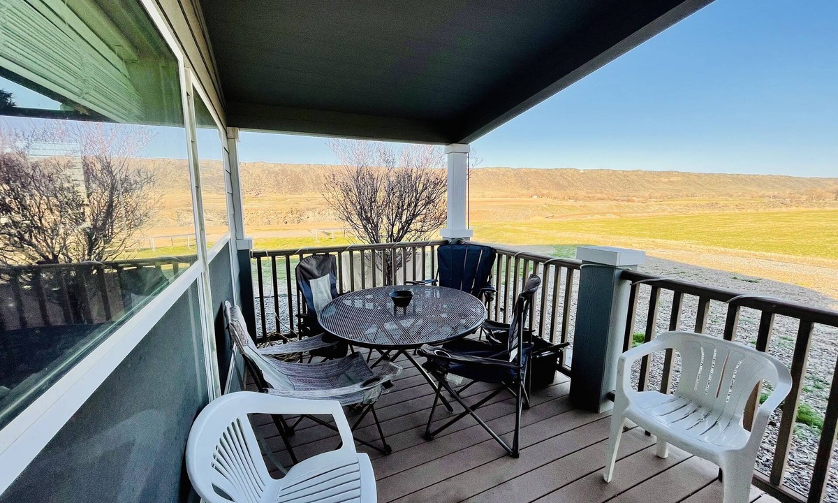 Tuttle House | "BlissMahal" a Hidden Gem in the❤of the SnakeRiver