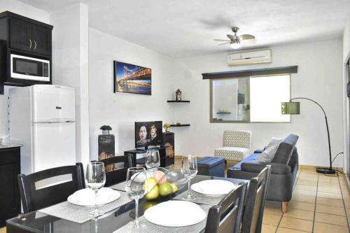Ildefonso Green Apartment | Cabo Estudio #2 Downtown 1BR Apt great location