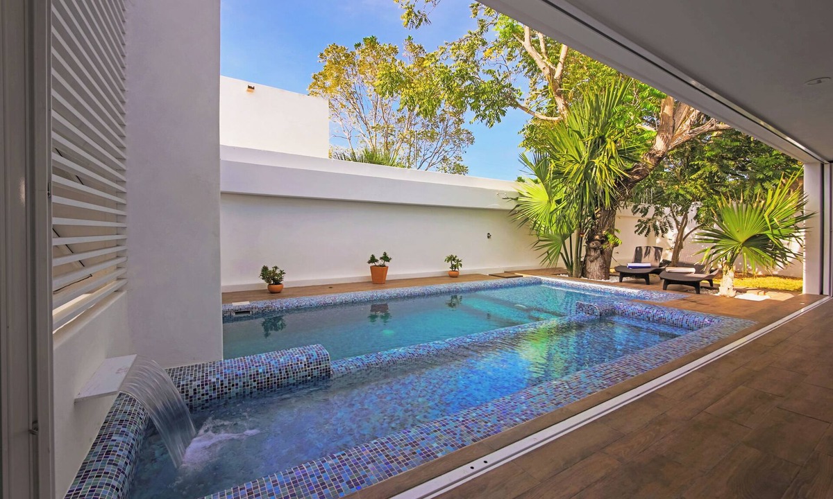 Colonia Centro House | CAMPANA - Private home - swimming pool - near the waterfront