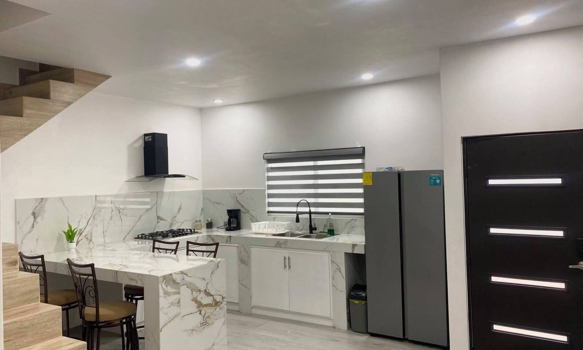 Maneadero House | Casa las bugambilias