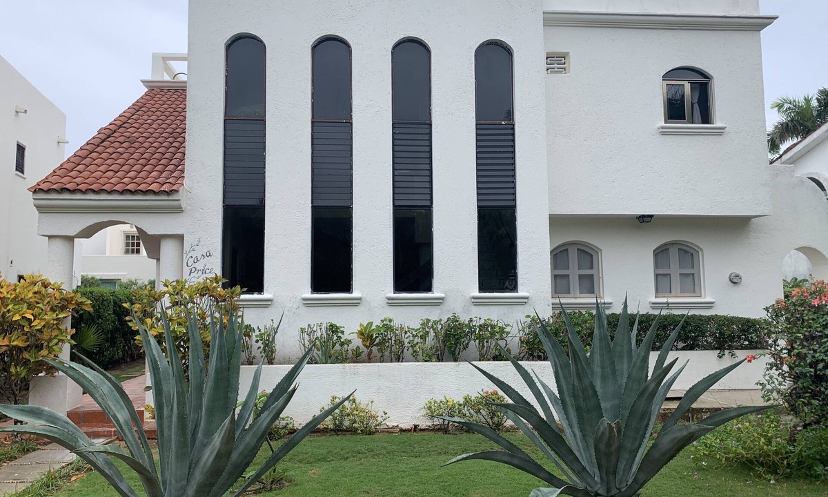 Playacar Fase I House | Casa Price with Private Pool includes housekeeper/cook!