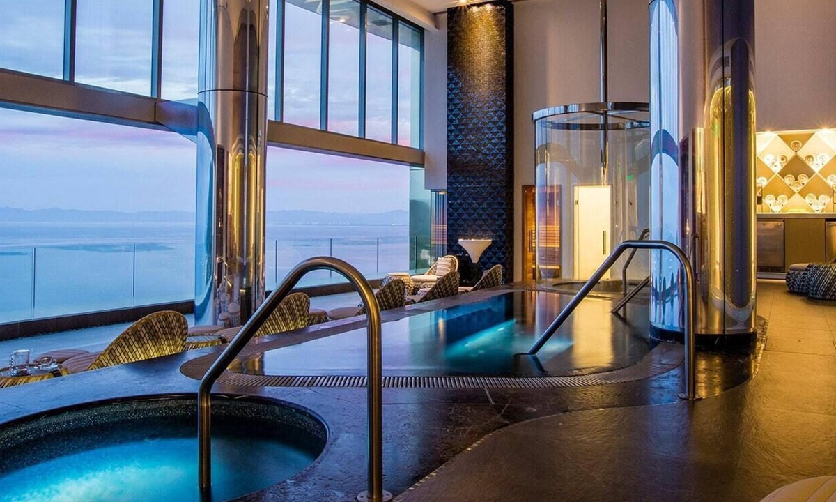 El Tezal Resort | Chic Junior Suite with 2 Queen or 1 King bed with AC in beautiful Cabo San Lucas