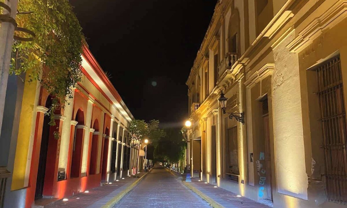 Downtown Mazatlan Apartment | Cozy loft at historic district |near the beach.