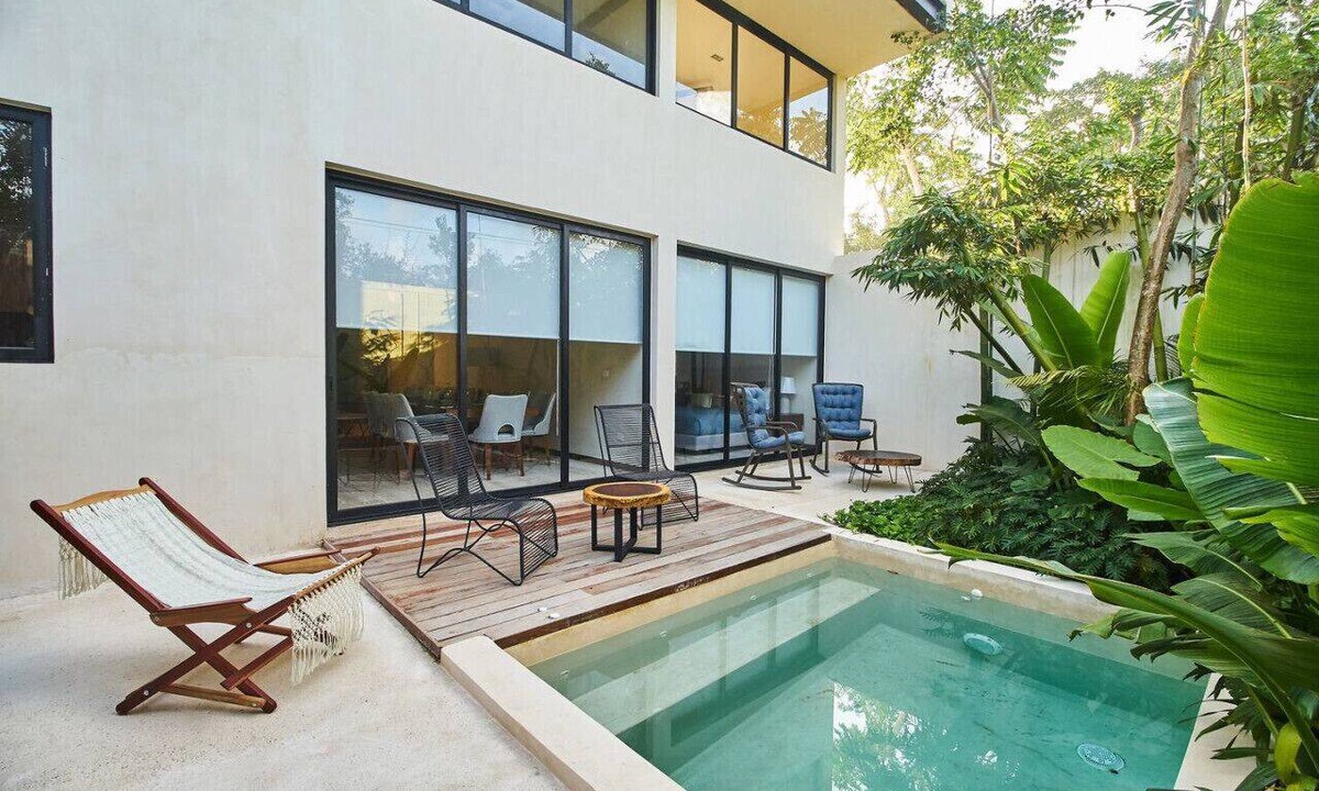 Zama Apartment | Don Quijote - Private pool & Beach club access