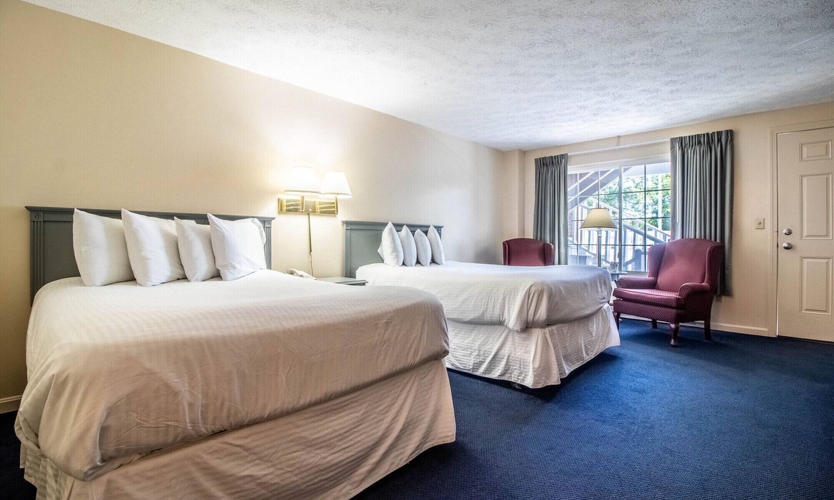 Ogunquit Cabin | Double room - 2 double beds