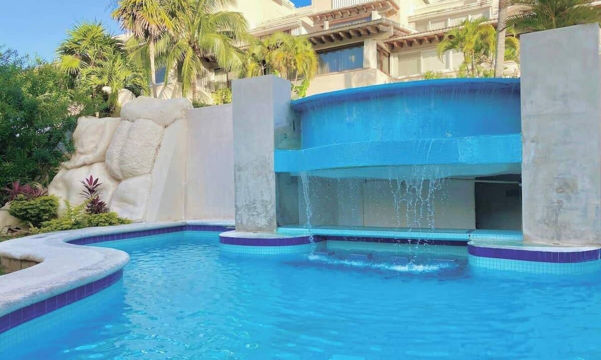 Zona Hotelera House | Double Views: Sea & Lagoon · VIP Villa