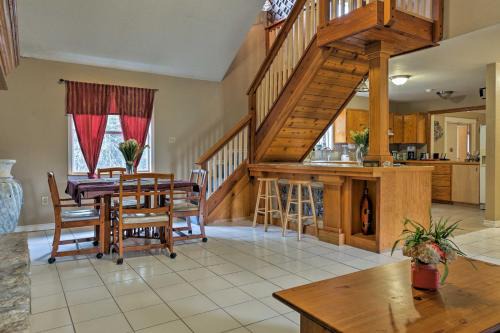 Dripping Springs House | Dripping Springs Home w/Deck, Near Wedding Venue