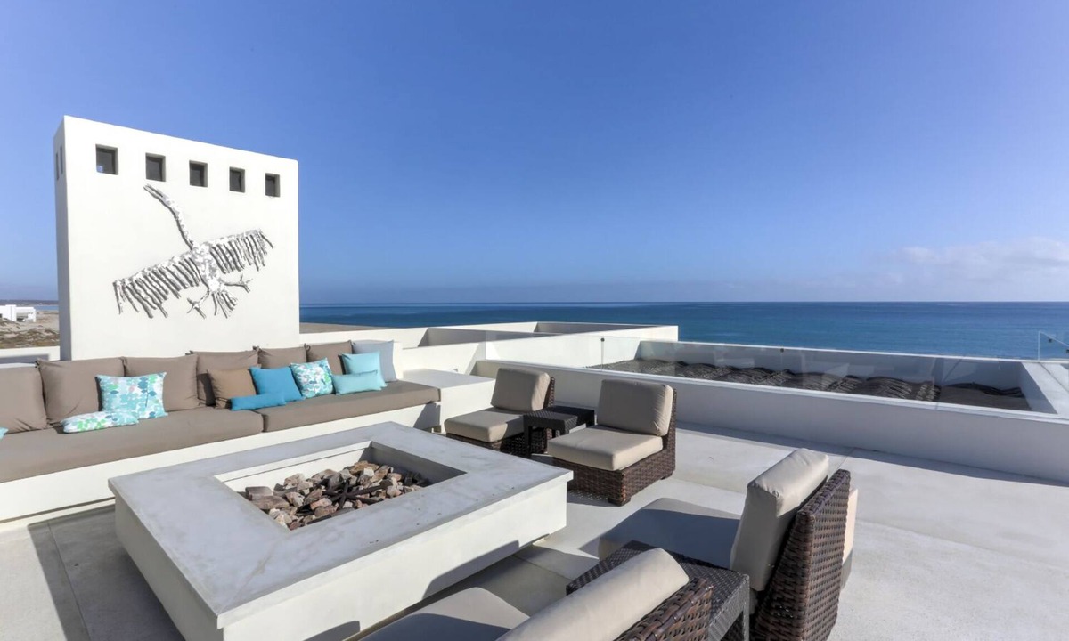 La Ribera House | Elegant Private Oceanfront Villa with Rooftop Views!