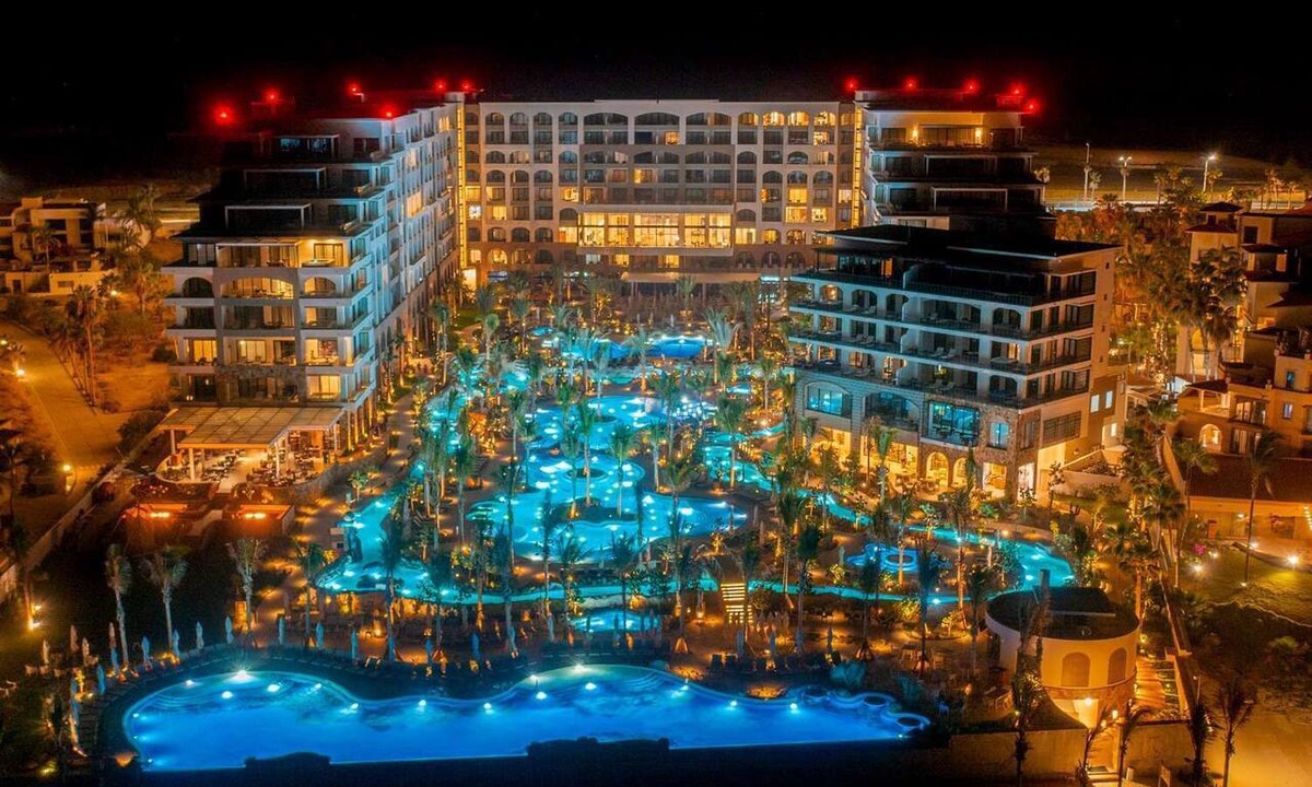 Downtown San Jose del Cabo Resort | Escape to a beautiful two-bedroom oceanfront resort in Cabo.