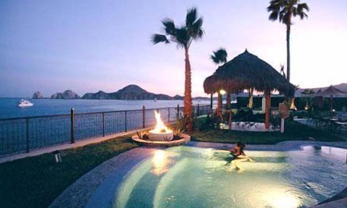 Cabo San Lucas Condo | Everything you need! Ocean views from your balcony!