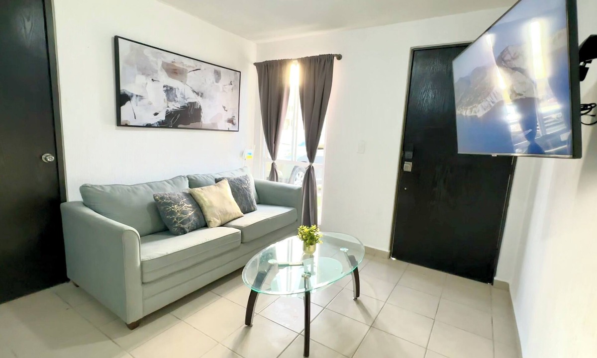 Playas De Tijuana Apartment | Exclusive Ground Floor : Close to Beach and Frontera