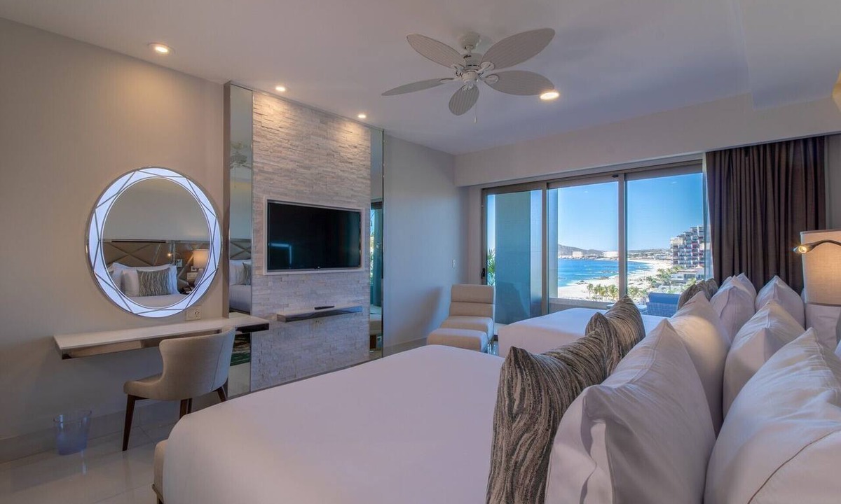 Rancho Cerro Colorado Apartment | Five-Star 3BD Oceanview Suite for Family & Friends