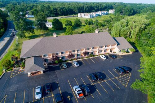 Hampton Falls Hotel | Hampton Falls Inn