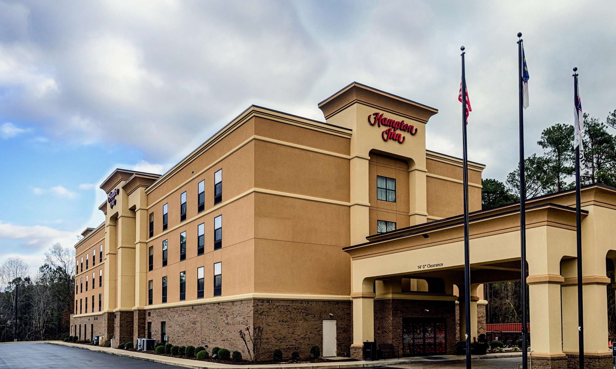Pine Forest Hotel | Hampton Inn Spring Lake Fayetteville