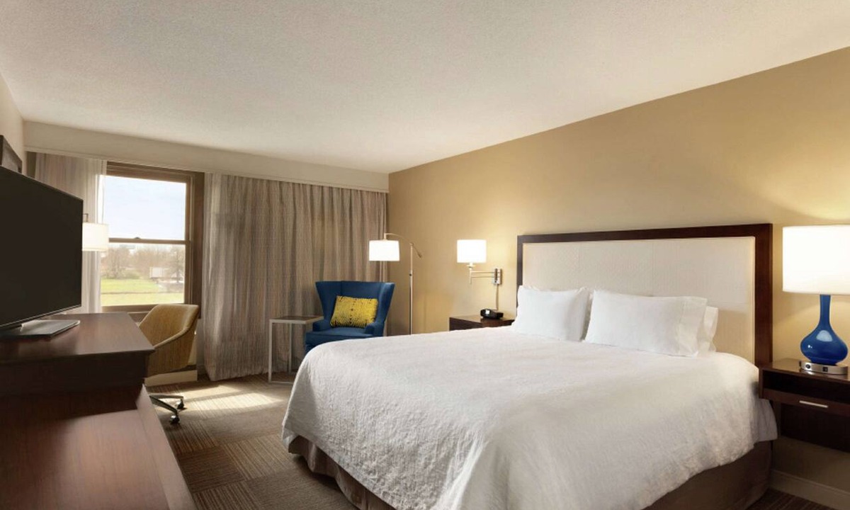 Springdale Hotel | Hampton Inn & Suites Springdale