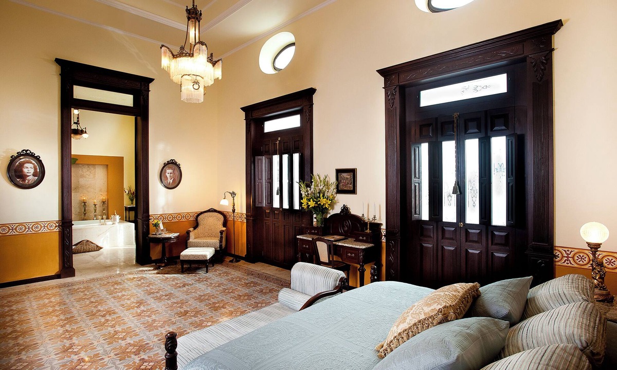 Zona Paseo Montejo Hotel | Hotel Casa Azul