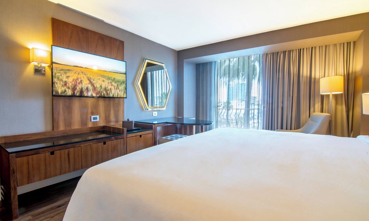 Zona Rio Hotel | Hotel Lucerna Tijuana
