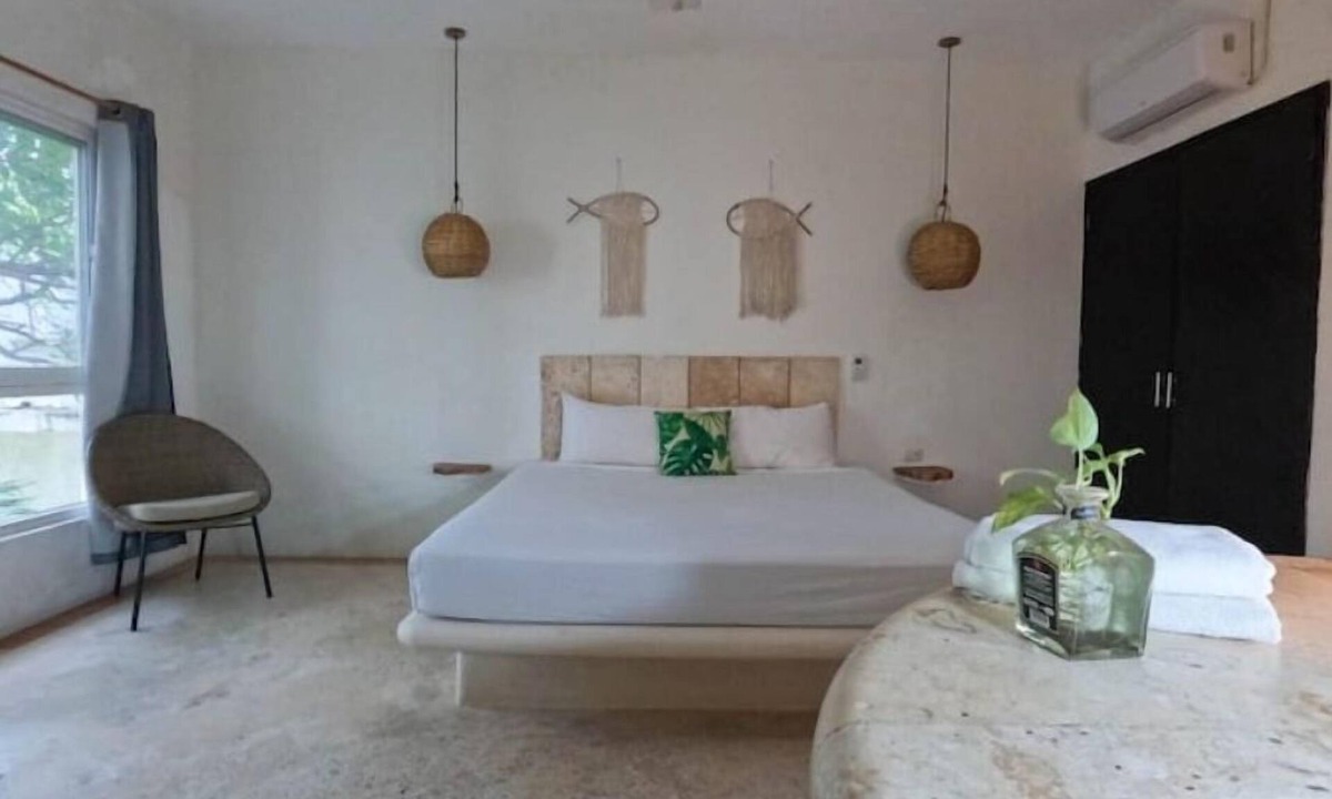 Zazil-ha Apartment | King room on 5th, one block to the beach