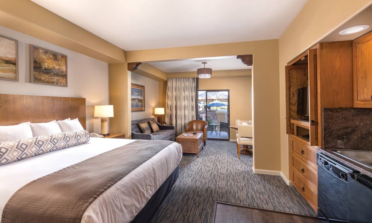 South Mountain Hotel | Legacy Golf Resort