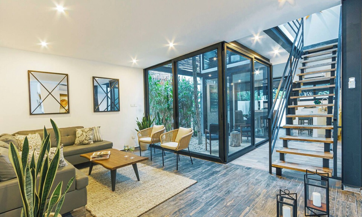 Tulum City Center House | LUXURY 3-LEVEL TOWNHOME* PRIVATE ROOFTOP POOL*CHEF