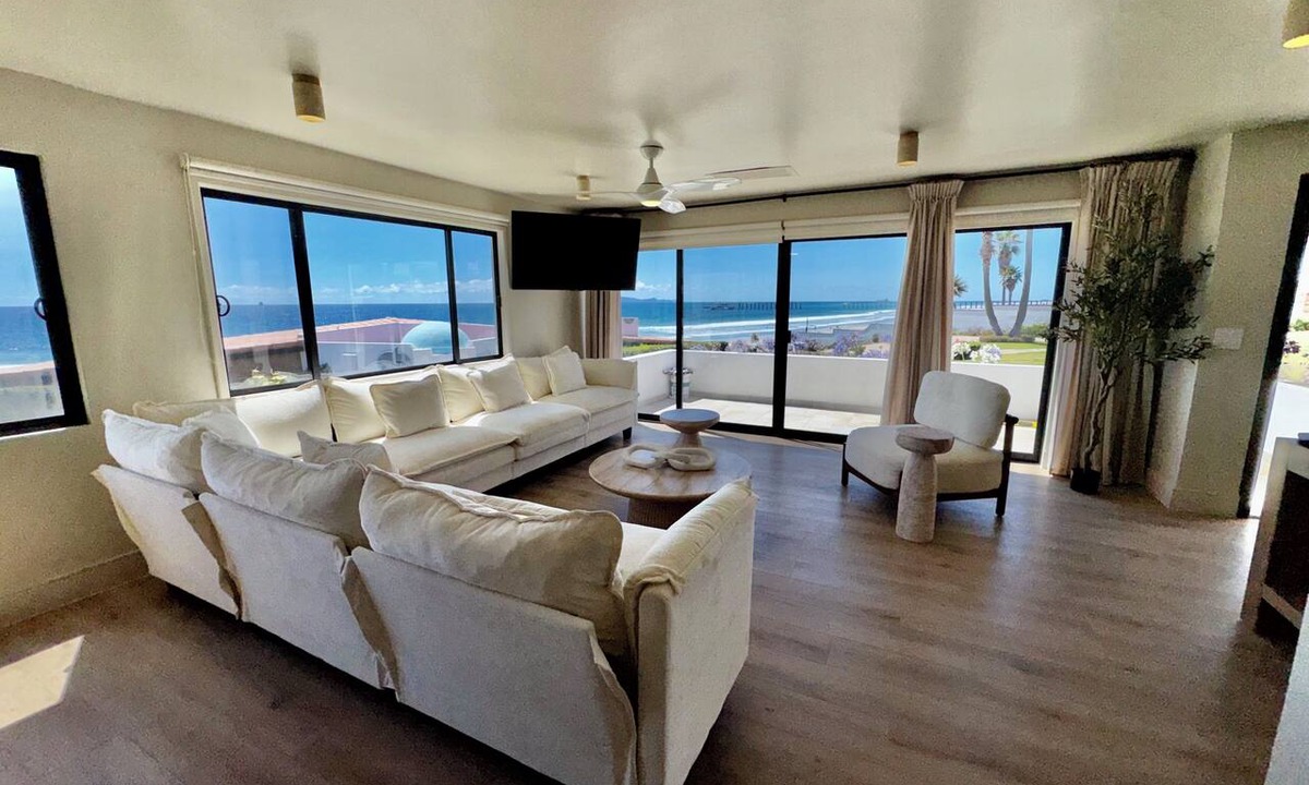 La Paloma House | Luxury Ocean view beach villa for 6 guests