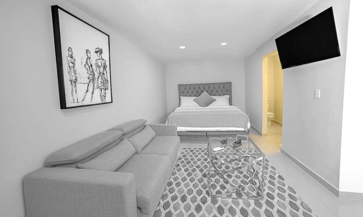 Tijuana Bed & Breakfast | MarvelousStudio KingBed - 10minWalkToBorder