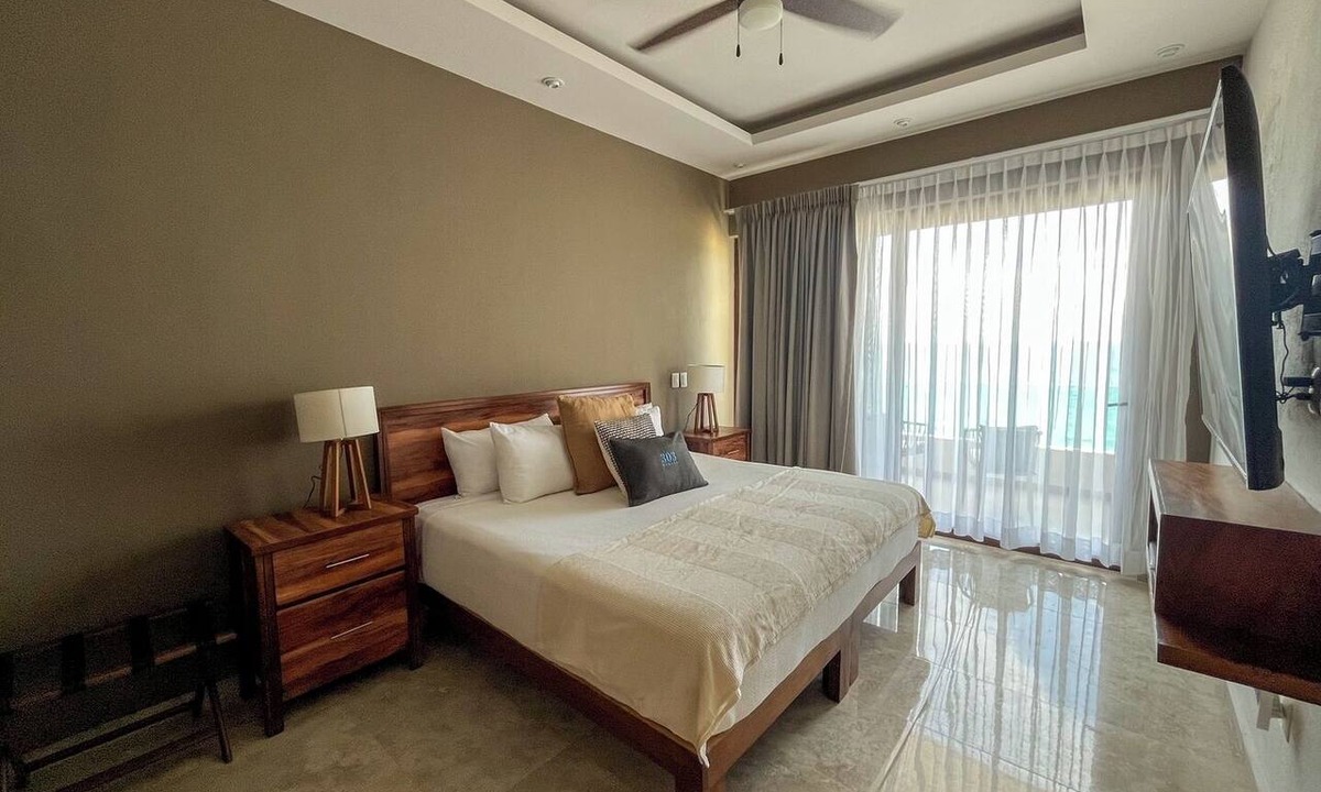 Punta Negra Condo | Mr. W | Charming Marsai Tower apartment