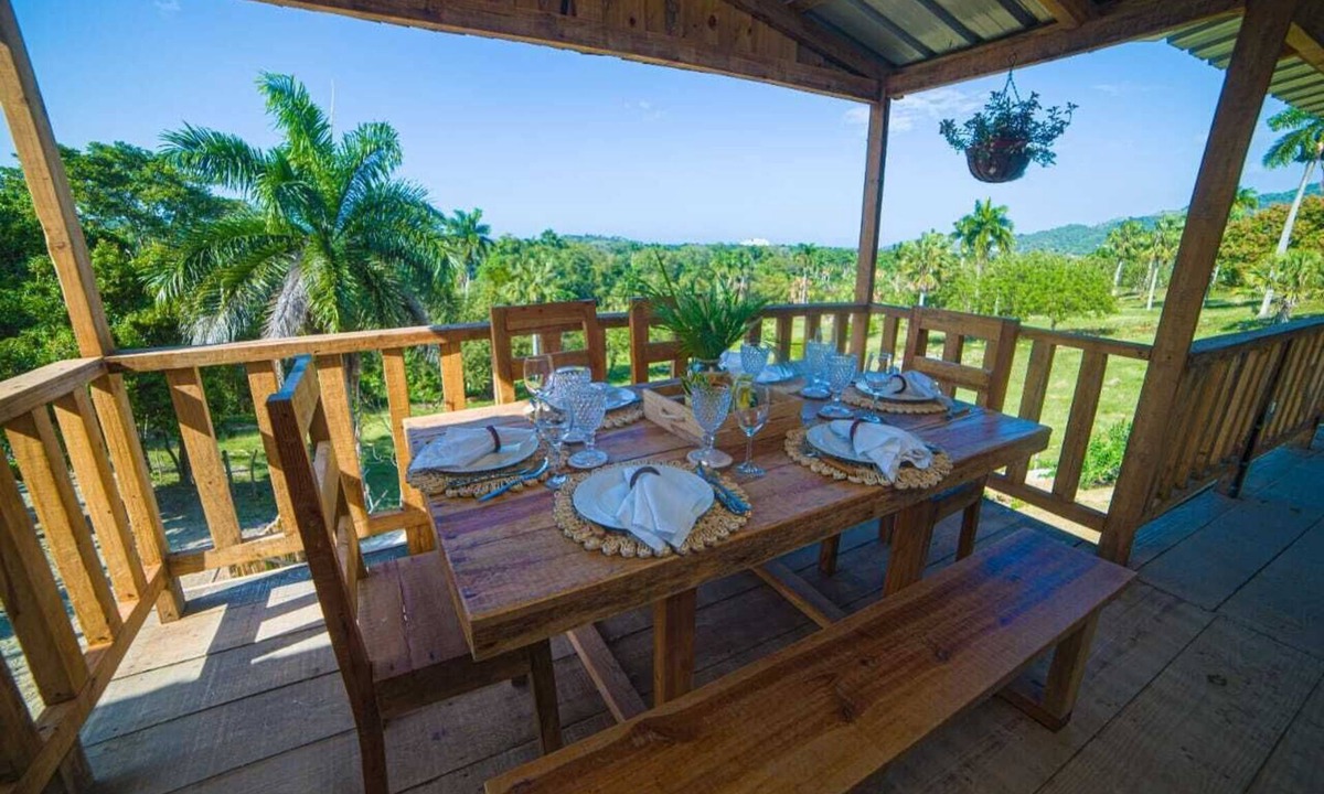 La Colorada House | Natural Retreat with Jacuzzi and Stunning Views in Vista al Valle