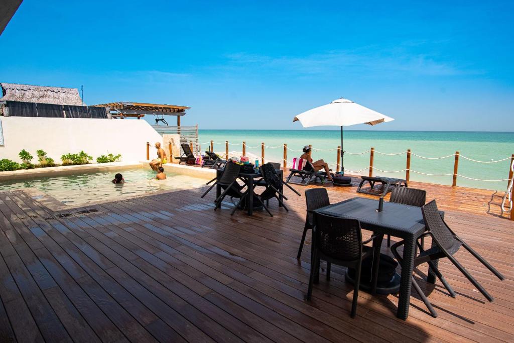 Telchac Puerto House | New Modern 3BR Beachfront Condo in San Benito