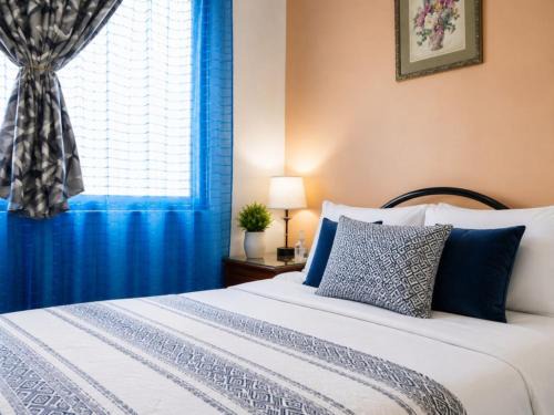 Venustiano Carranza House | Nice bedroom at 5 min Mexico City Airport T1 & T2