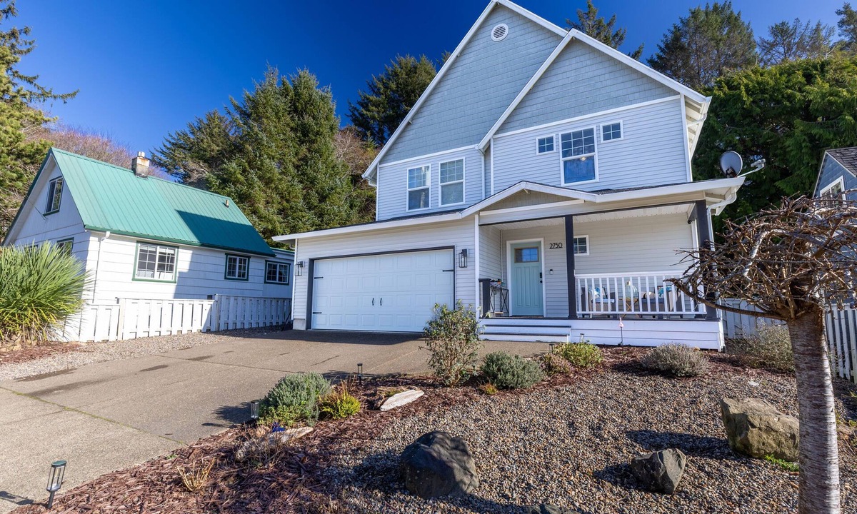 Nelscott House | O’Malleys Ocean Getaway @ Nelscott Beach*Dogs*EV
