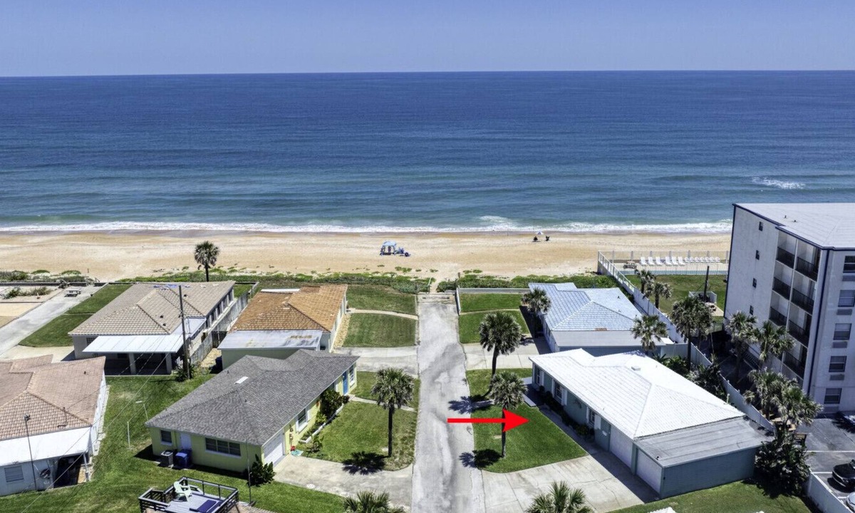 O'byrne House | Ocean Breeze Beach Bungalow