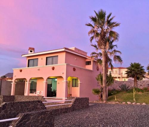Puerto Nuevo House | Oceanfront - Casita Rosa