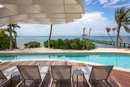 Tulsayab Apartment | Oceanfront PH Studio with Stunning Bay Views