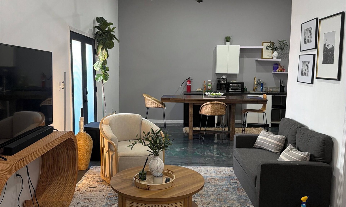 El Paso Apartment | Peaceful studio with AC in charming El Paso