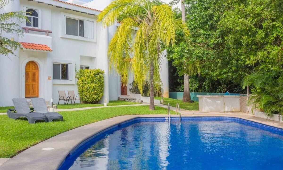 Playacar House | Playacar Townhome: Pool, Patio & Beach Walk
