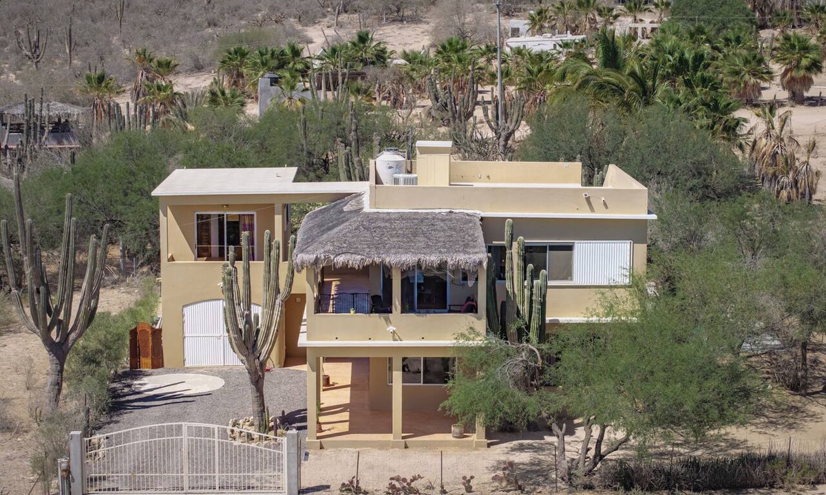 La Ventana House | Private 3 bedroom House with Pool, Ocean & Cardón Forest Views Near South Beach