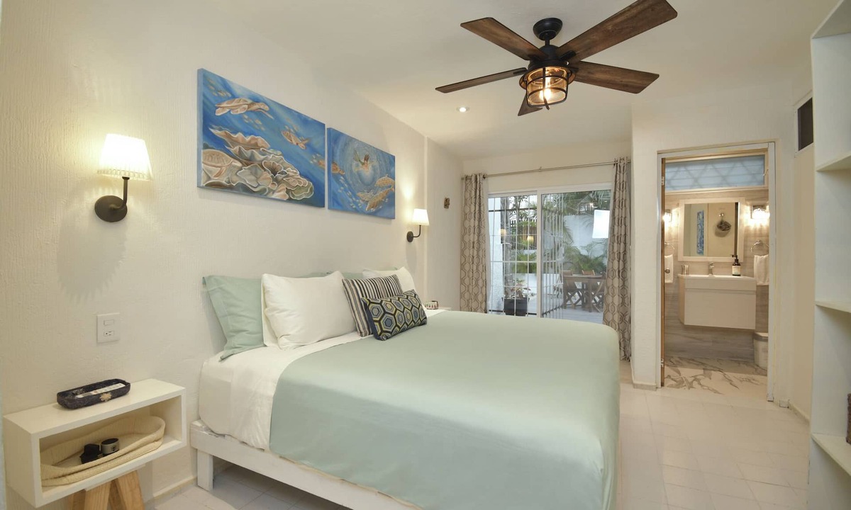 Gonzalo Guerrero House | Private house with private entrance. Patio is shared w/2 other units when rented