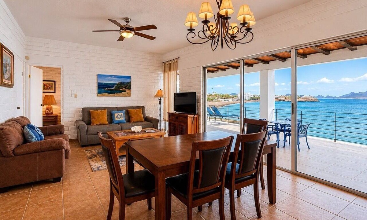 San Carlos House | Private infinity pool & Jacuzzi 4BR Oceanfront